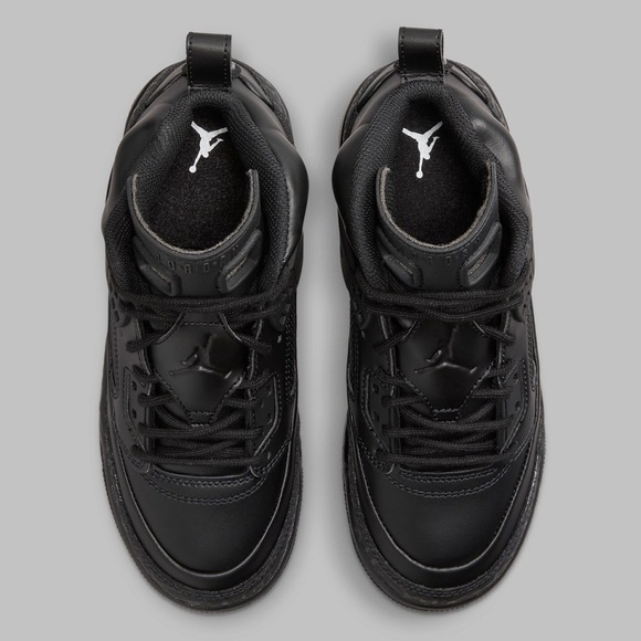 Mixed with multiple Jordan’s 3, 4, 5, and 6 - Picture 3 of 8